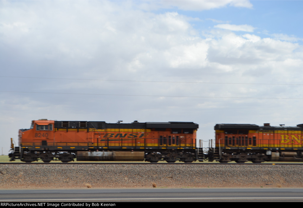 BNSF 8240